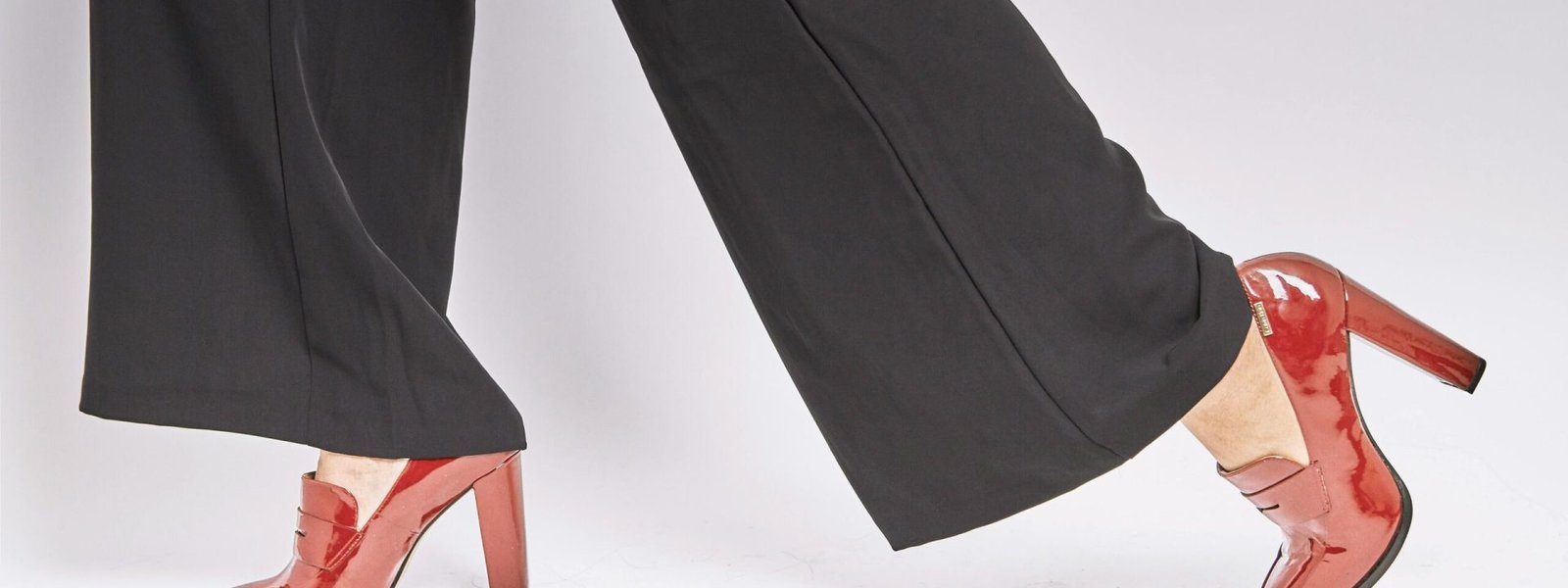 pexels-elsimage-1228626